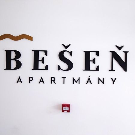 Apartman Nad Riekou Bešeňová Esterno foto