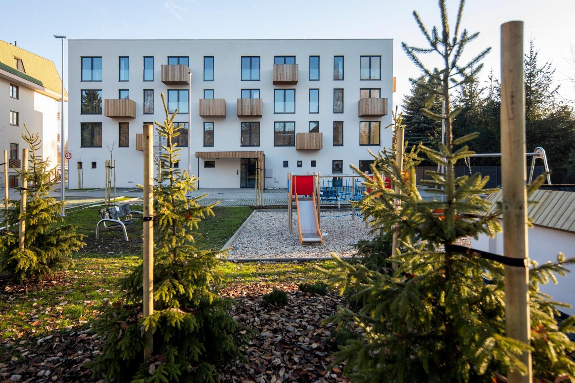 Apartman Nad Riekou Bešeňová Esterno foto